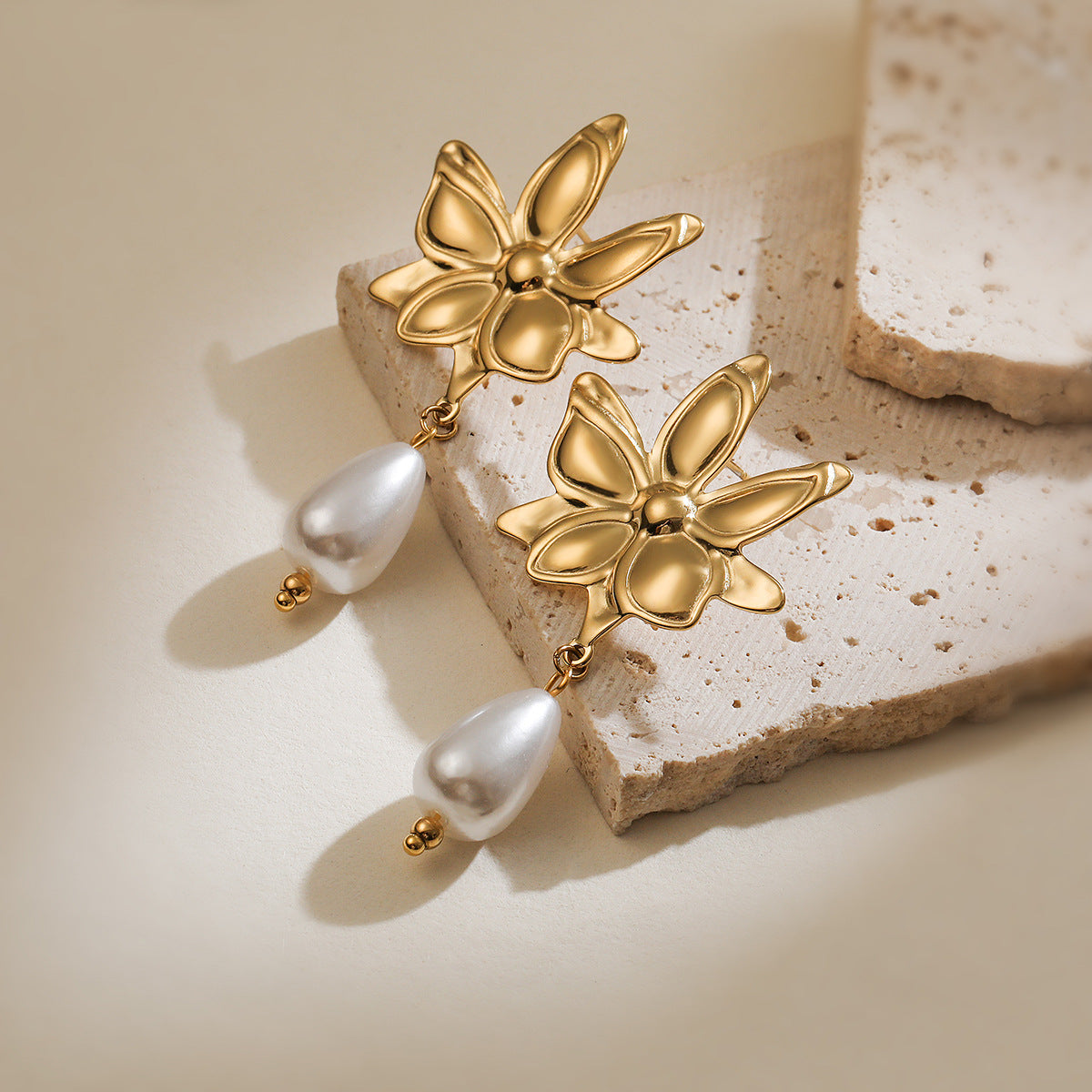 Minimalist Irregular Geometric Stainless Steel Pearl Earrings for Women with 18K Gold Plating