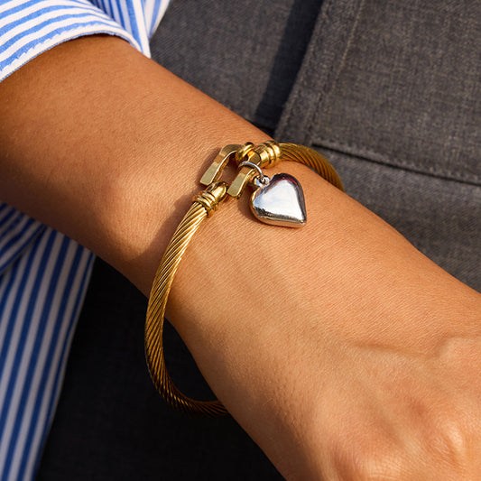 Pulsera de Corazón de Acero Inoxidable con Baño de Oro de 18K de Lujo Minimalista para Mujer