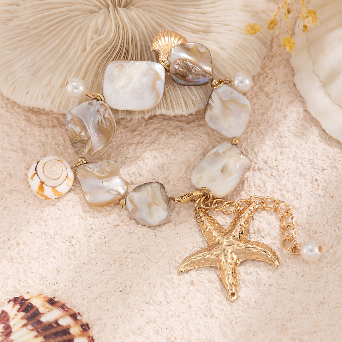 Sweet Geometric Star Zinc Alloy Plated Necklace with Irregular Shell and Starfish Pendant for Women