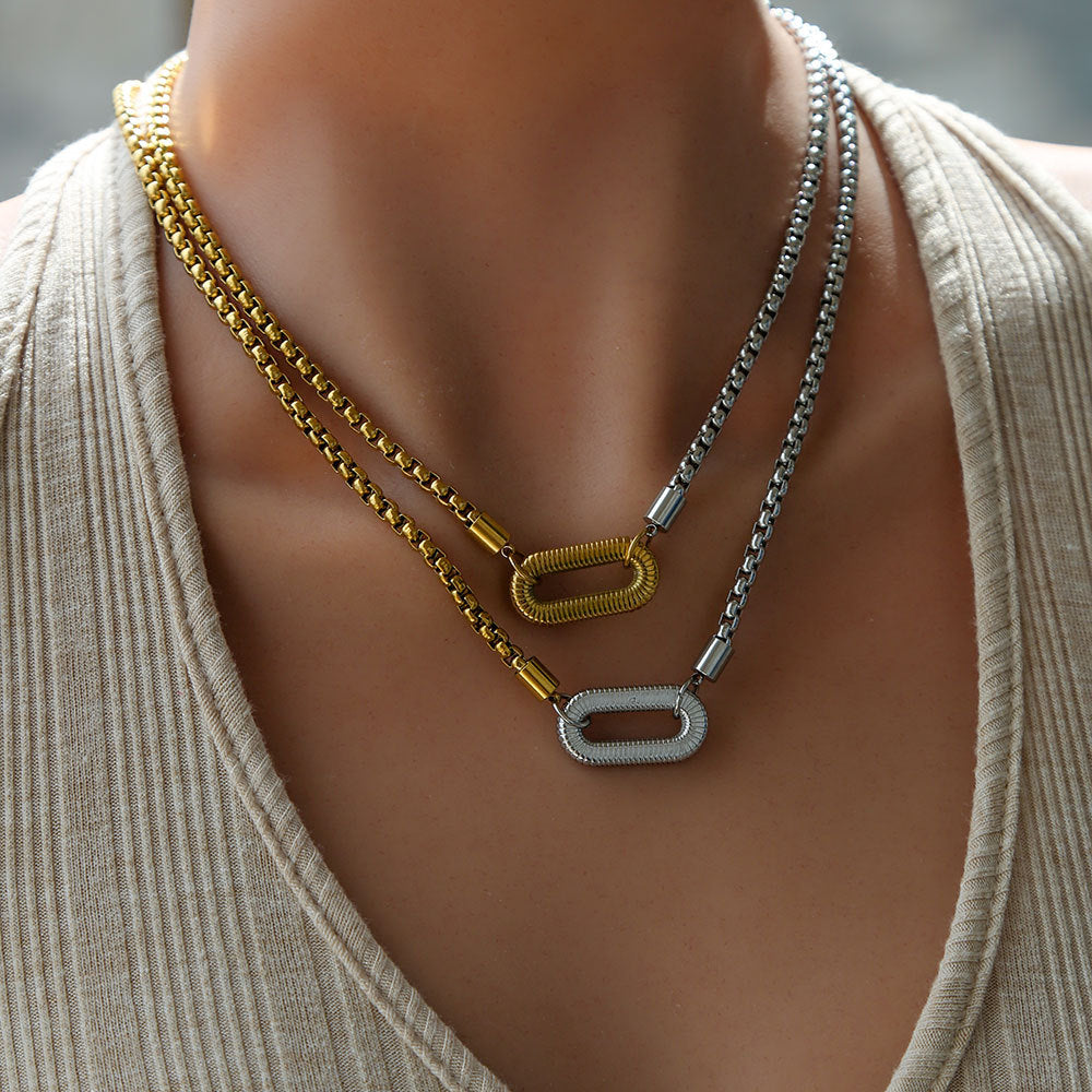 Collar con colgante en forma de U y lágrima, chapado en oro de 18 quilates, de acero inoxidable de lujo minimalista con cadena entrelazada en tono dorado y plateado