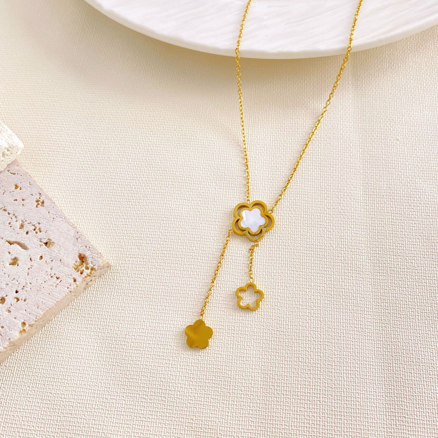 Minimalist Gold Plated Titanium Steel Floral Shell Inlay Tassel Necklace for Unisex