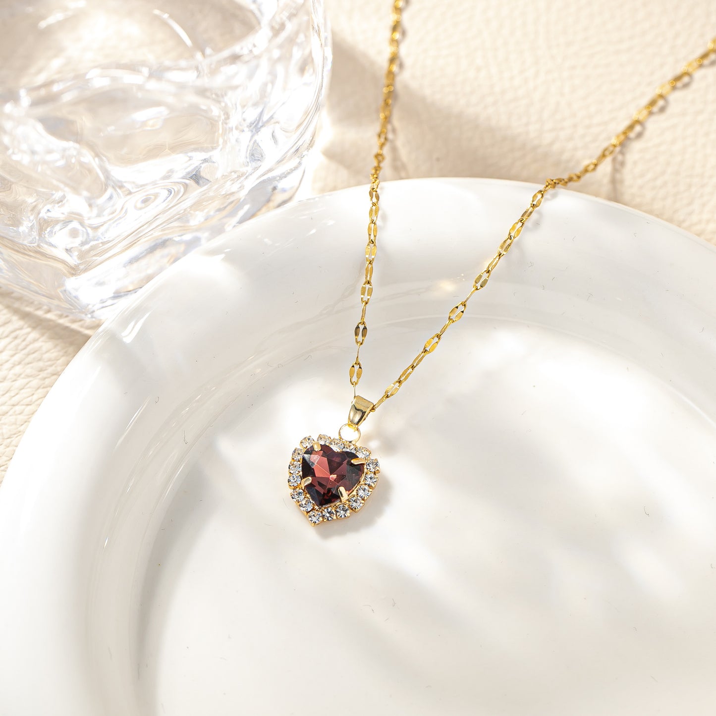 Minimalist Sweet Heart Shape Titanium Steel Necklace with Rhinestone Inlay for Women