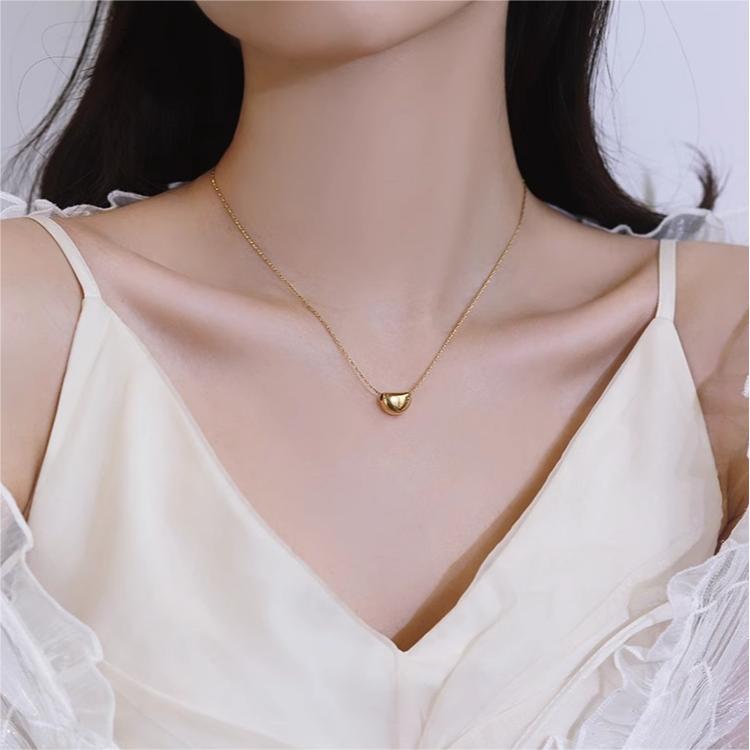 Minimalist Geometric Titanium Steel Plated Necklace for Women Locket Chain with Irregular Design Elegant Office Wear Clavicle Chain