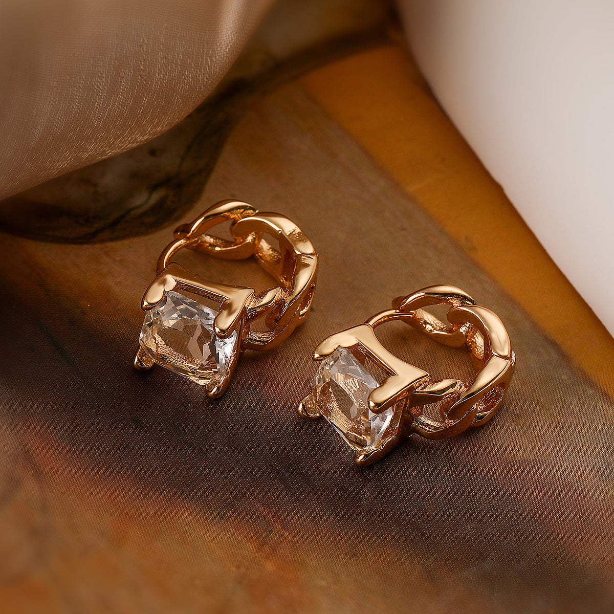 Minimalist Geometric Copper Hoop Earrings with Gold Plating and Irregular Design for Women