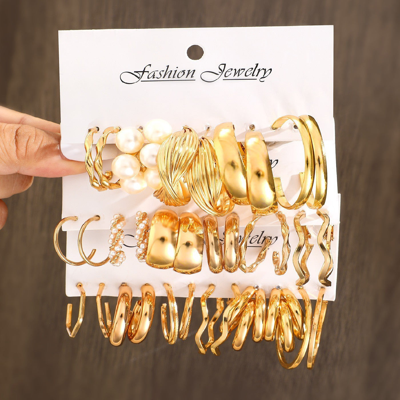 Fashion Geometric Round Gold Plated Zinc Alloy C-Shape Hoop Earrings with 925 Sterling Silver Posts