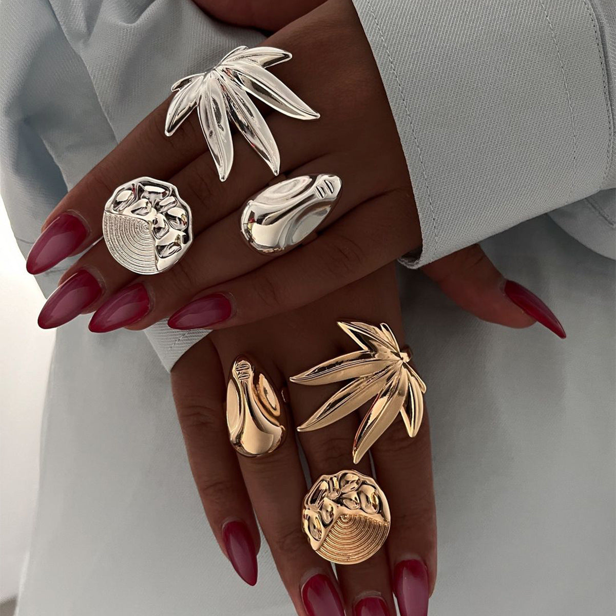 Anello da donna minimalista con foglia d'acero geometrica placcato in acciaio inossidabile