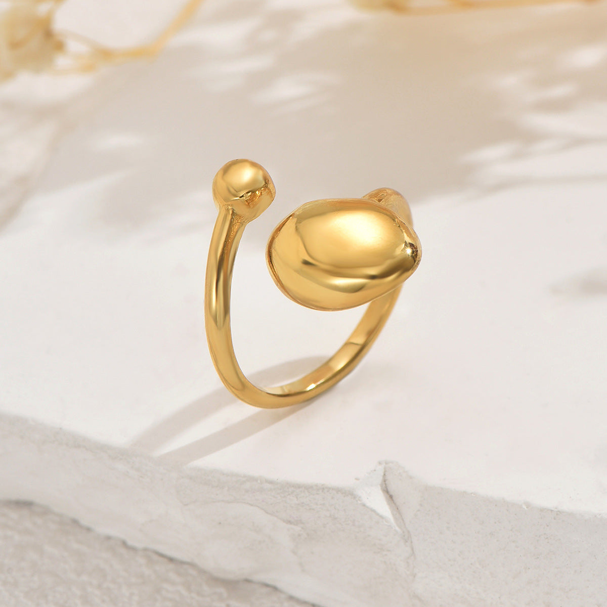 Anillo Retorcido Geométrico Minimalista de Aleación de Zinc con Acabado Chapado para Mujer Anillo Ajustable para Dedo Índice