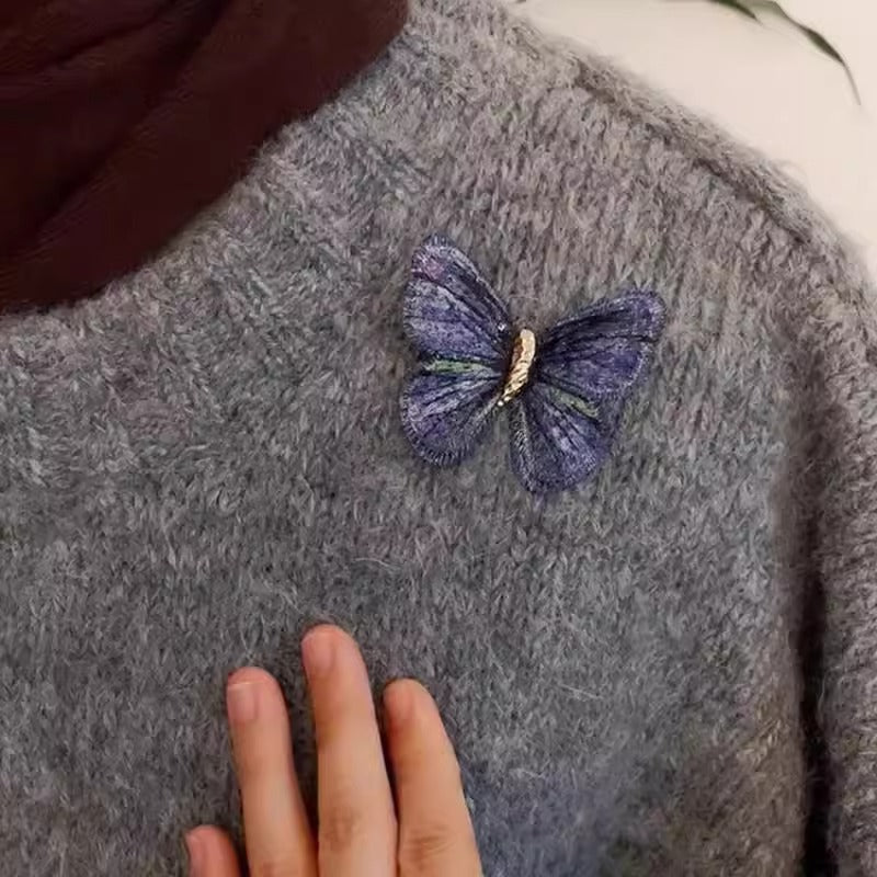 Light Luxury Butterfly Brooch in Embroidered Fabric for Women, Elegant and Refined Pin Accessory