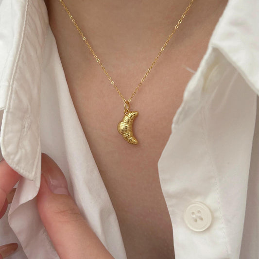 Collar colgante minimalista de moño de cuerno en plata de ley 925 con acabado galvanizado en cadena cruzada