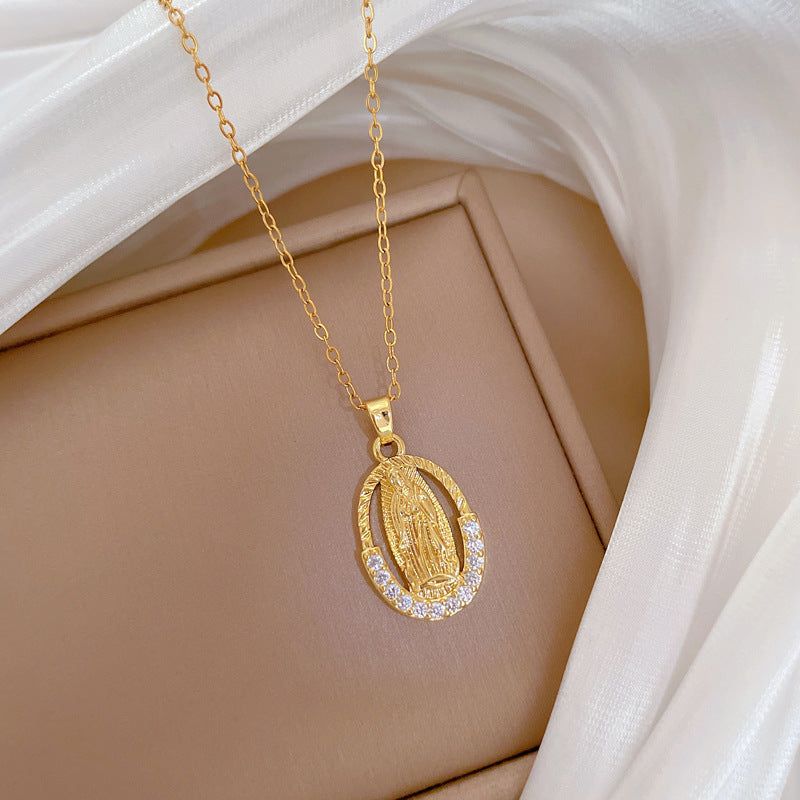 Collana pendente con ritratto a forma di uovo, elegante, da donna, con intarsi di strass su catena in acciaio al titanio