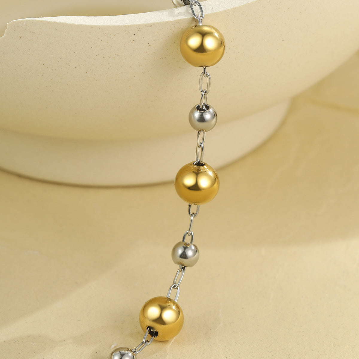 Vintage-Inspired Geometric Stainless Steel Plated Bracelet for Women with Contrasting Color Design
