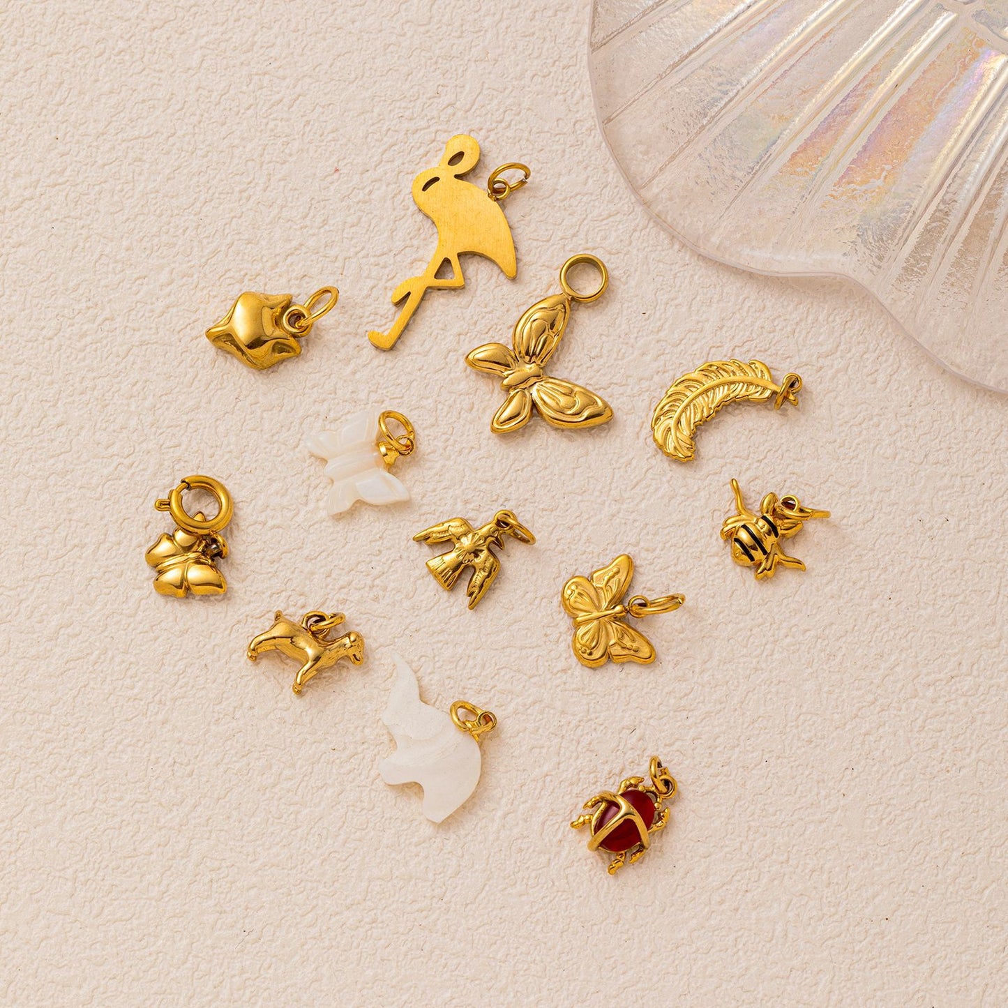 Vintage 18K Gold Plated Stainless Steel Animal Pendant Charm Bar for Women