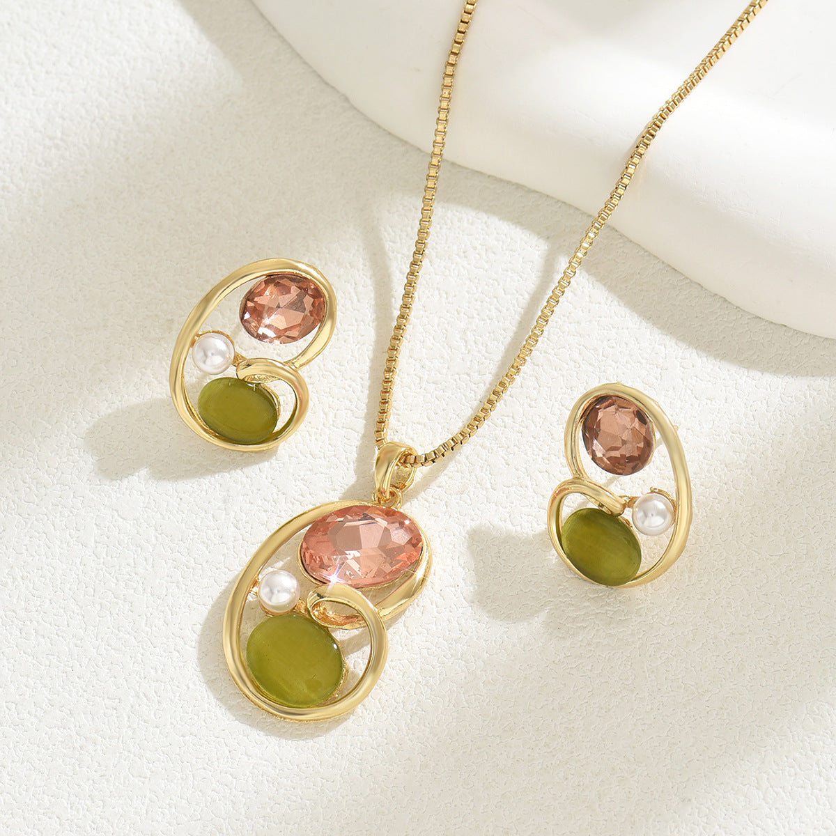 Minimalist Geometric Copper Pendant Necklace and Earrings Set with Rhinestone Inlay for Women