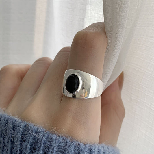 Minimalist 925 Sterling Silver Round Inlaid Black Agate Polka Dot Ring for Women