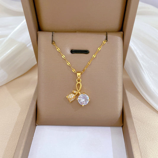 Luxury Sweet Geometric Rhinestone Pendant Necklace in Titanium Steel Collar Chain