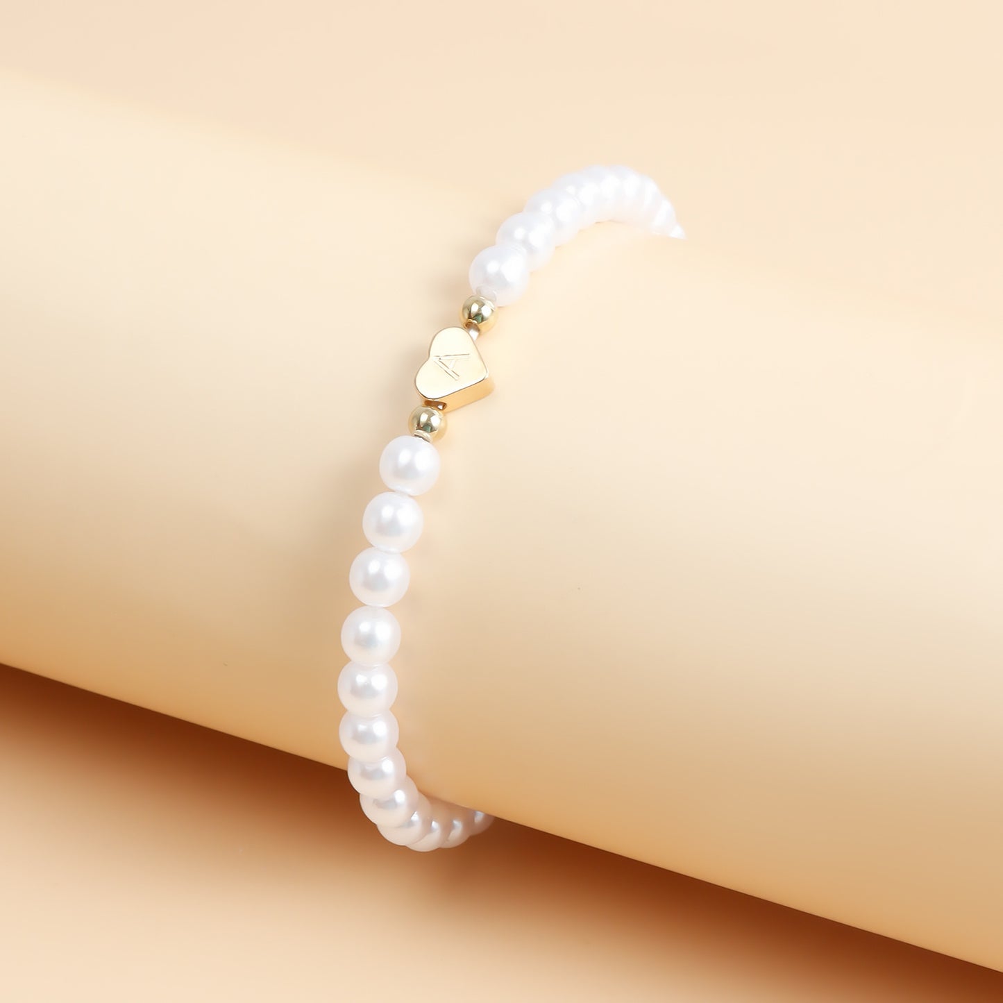 Minimalist Geometric Heart-Shaped Alloy Bracelet with Gold Plating and Simulated Pearl Accents