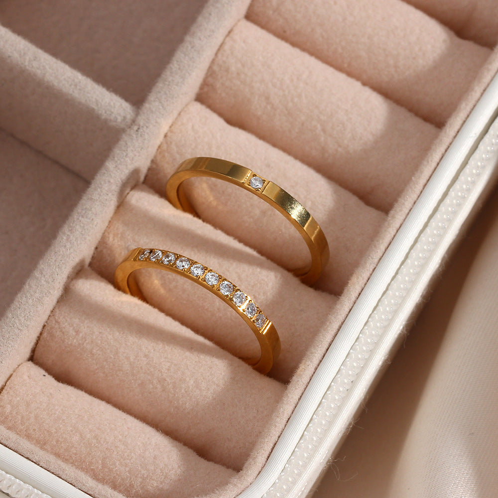 Anillo Fino de Mujer de Acero Inoxidable con Chapado de Oro de 18K y Circonita, Diseño Minimalista Geométrico y Moderno