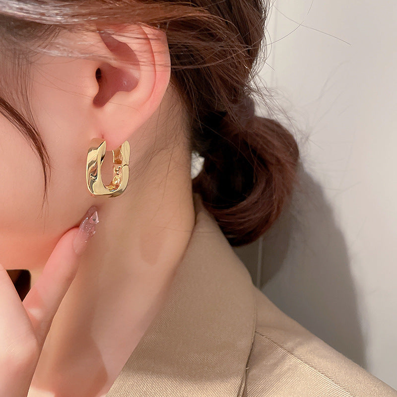 Chic Style Heart-Shaped Zirconia Stud Earrings in Copper with Electroplated Finish for Women