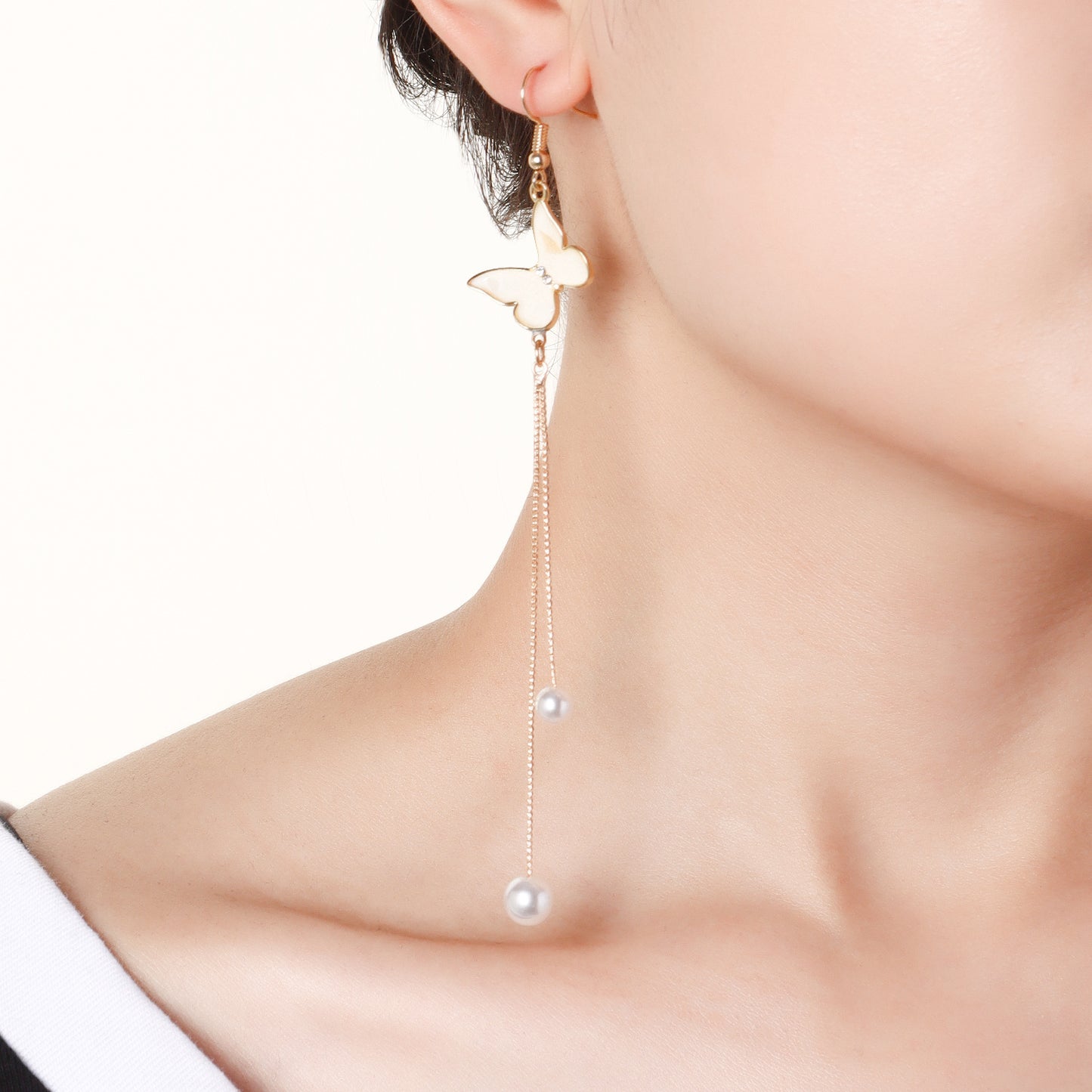 Vintage-Style Long Tassel Earrings with Simulated Pearl and Butterfly Design in Alloy with Plated Finish for Women
