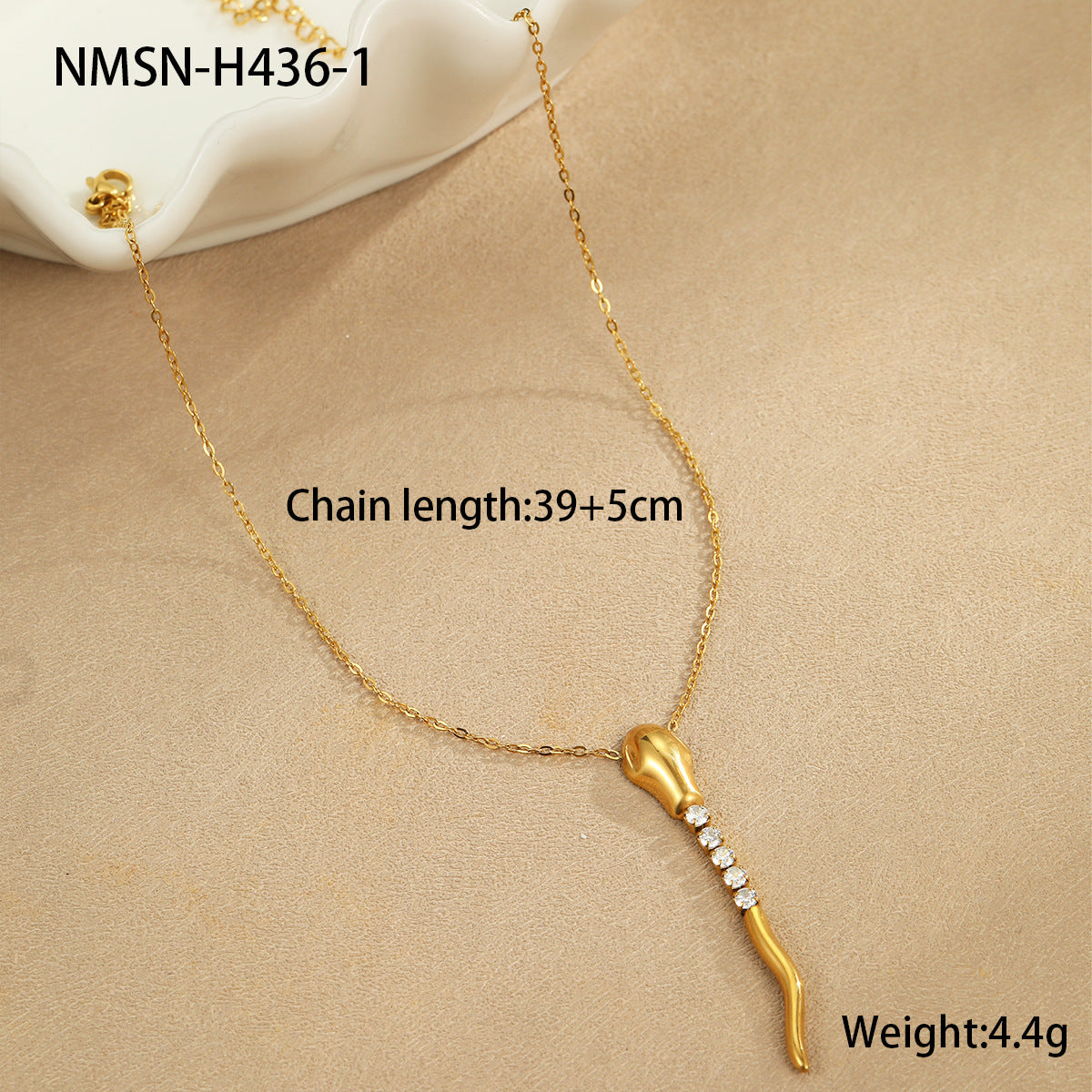 Collana da donna alla moda a forma di serpente in acciaio inossidabile con intarsi in zircone, finitura placcata, catena clavicola minimalista