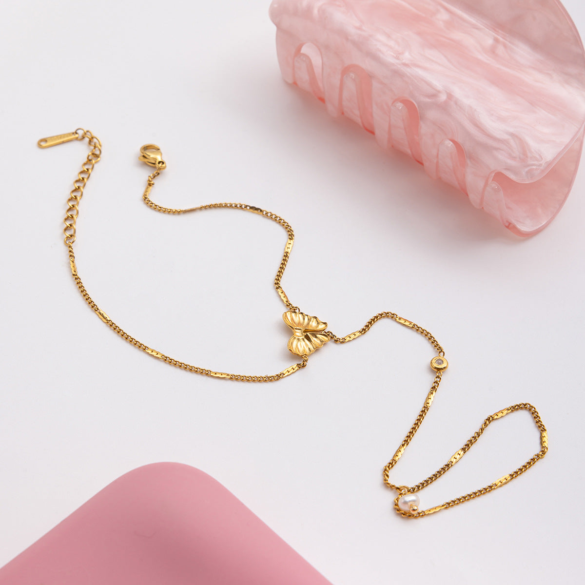 Elegante juego de pulseras de dedo de acero inoxidable con patrón de vida oceánica, colgante de acero de titanio y acabado chapado para mujer
