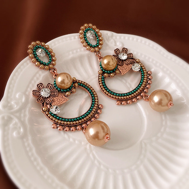 Orecchini a perno vintage in lega a forma di goccia con intarsio in strass e perni in acciaio inossidabile da donna