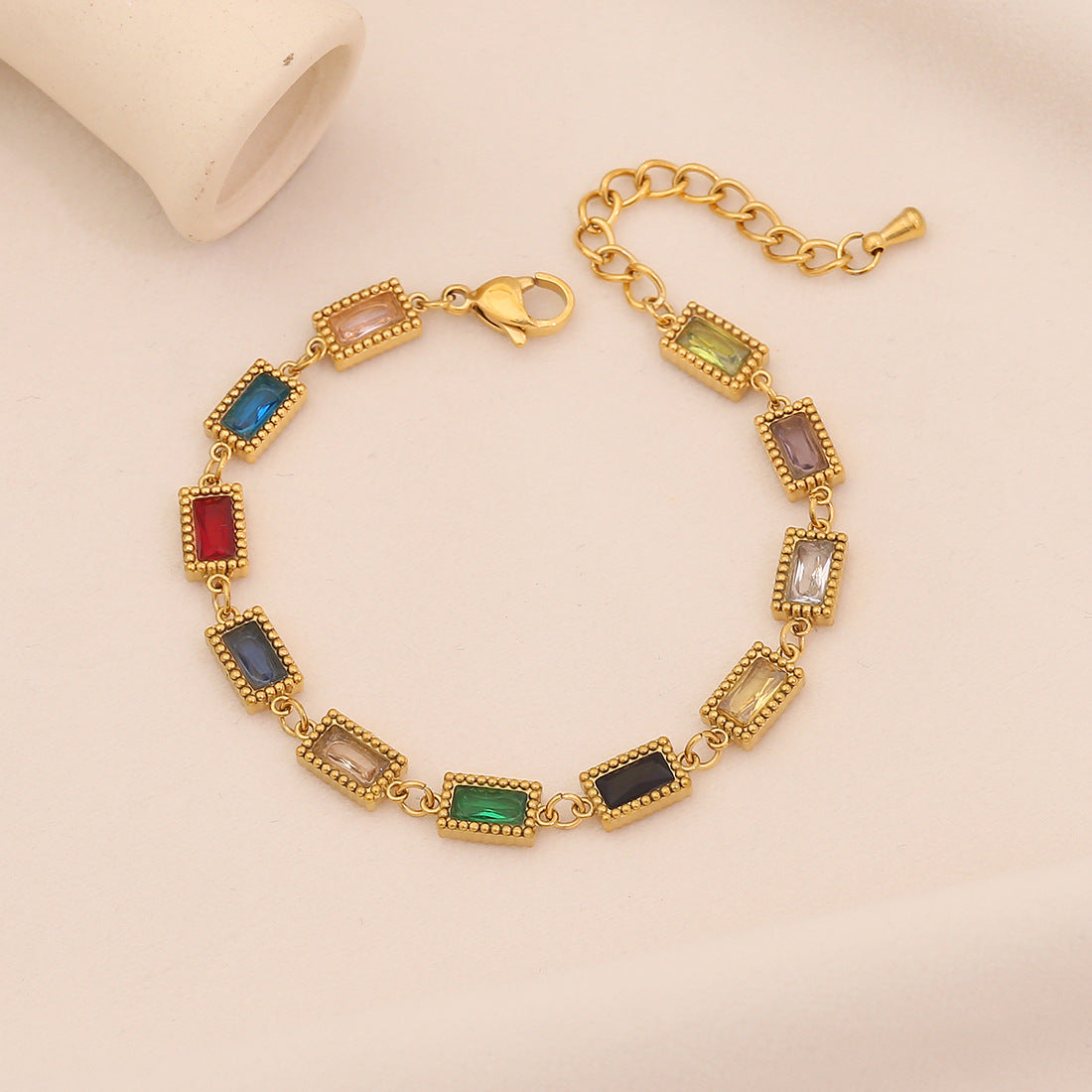 Pulsera de acero inoxidable chapado con forma de gota de agua minimalista a la moda para mujer
