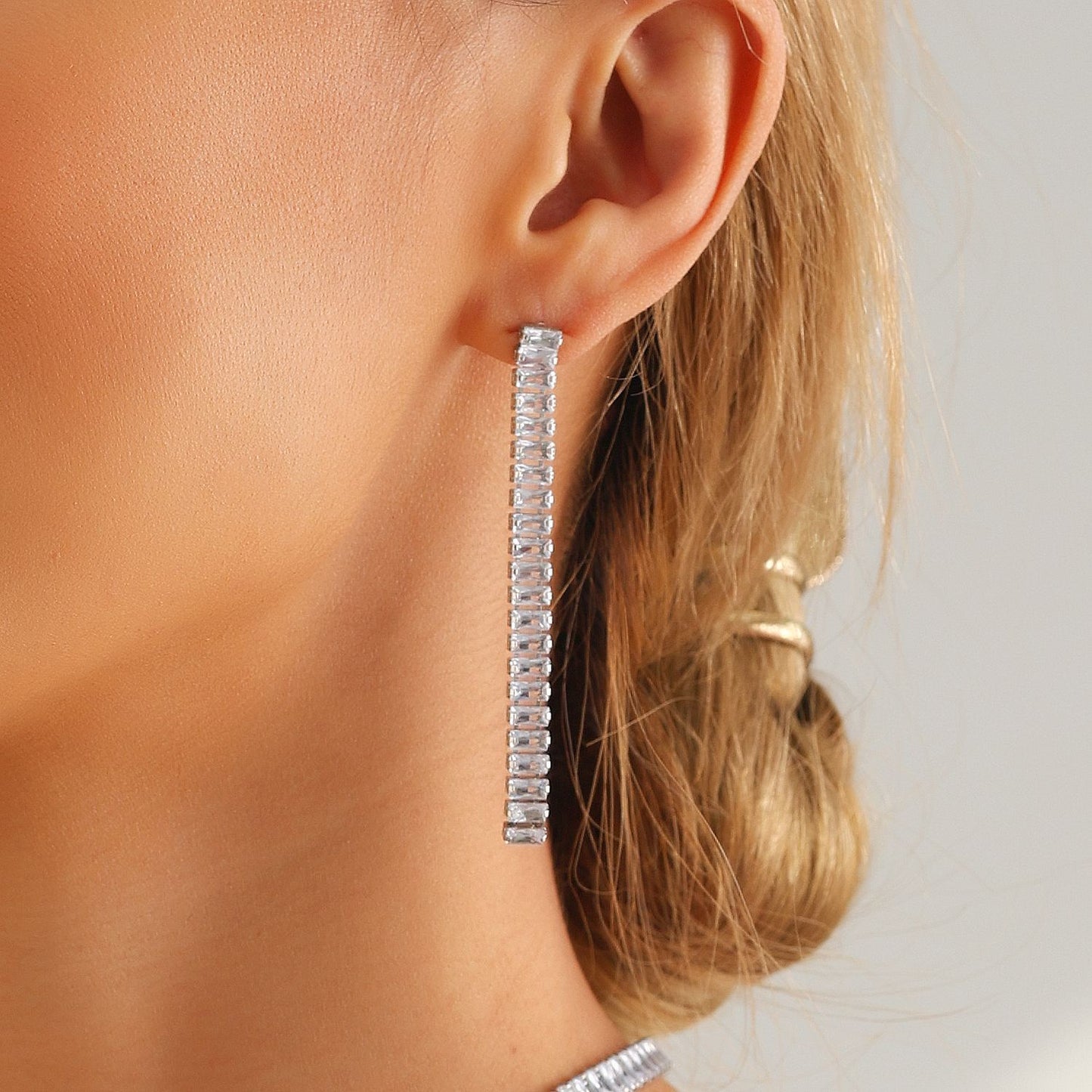 Conjunto de collar, pulsera y pendientes de circonita cristalina ajustables de estilo geométrico para mujer
