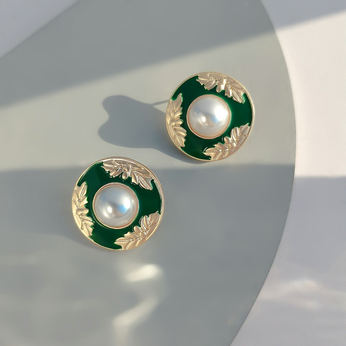 Vintage Baroque Heart Square Alloy Drip Oil Imitation Pearl Earrings