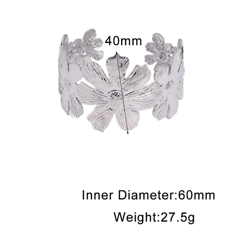 Elegant Gold Plated Floral Stainless Steel Bracelet for Women