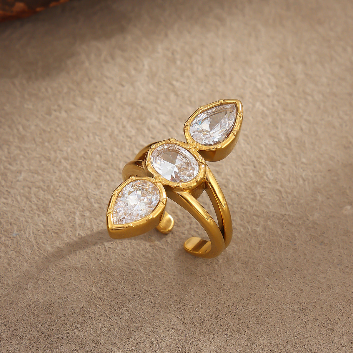 Luxury Geometric Oval Teardrop 18K Gold Plated Stainless Steel Ring with Cubic Zirconia for Women
