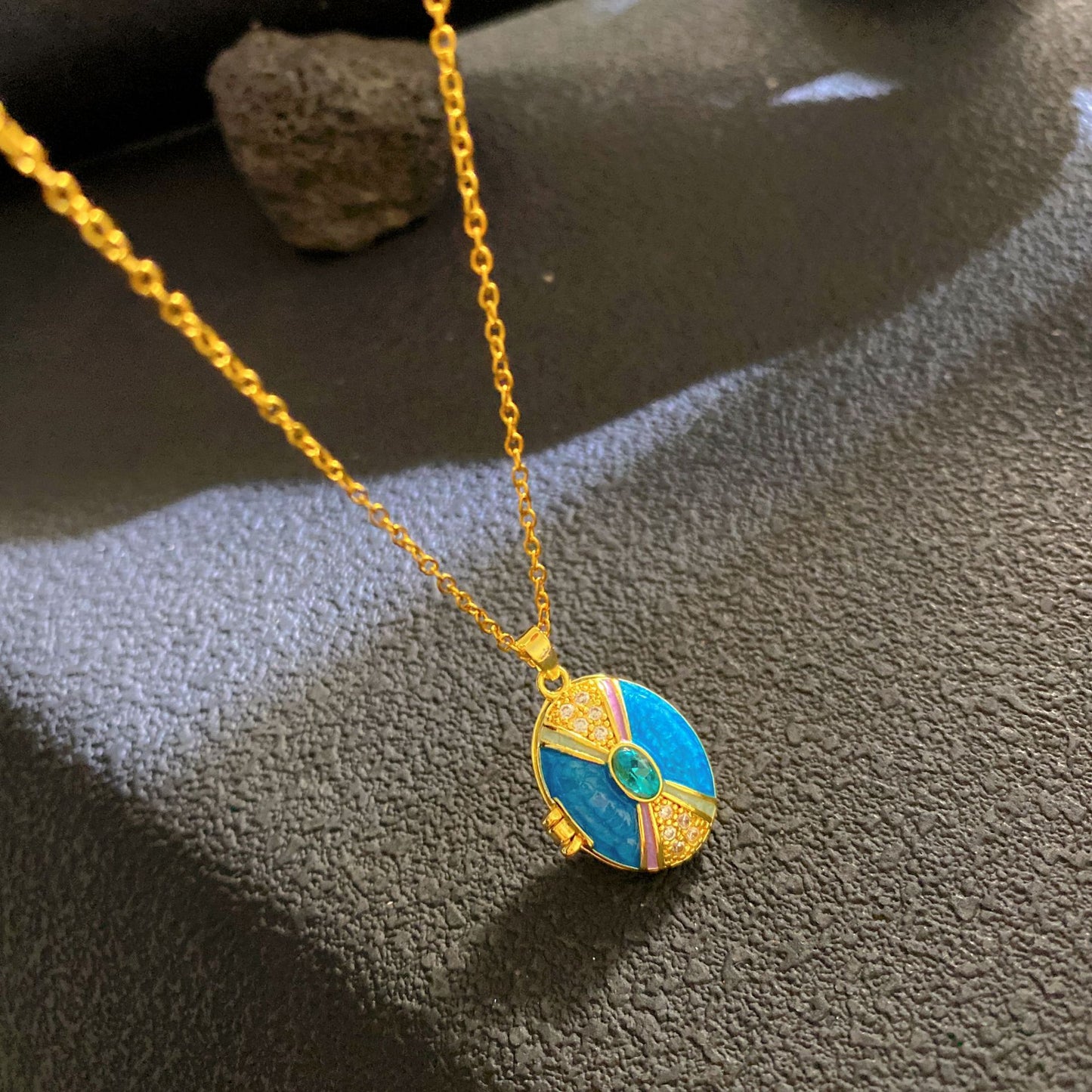 Vintage Elegant Geometric Leaf Teardrop Drip Oil Cubic Zirconia Necklace with 18K Gold Plated Brass Pendant on Titanium Steel Cable Chain for Women