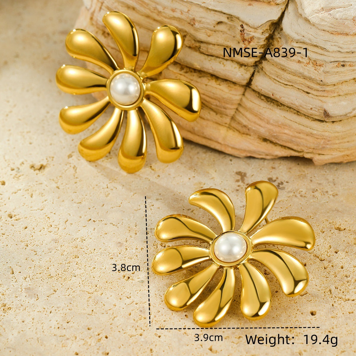 Orecchini da donna in acciaio inossidabile placcato oro 18 carati con girasole, perle, dal design vintage e fresco