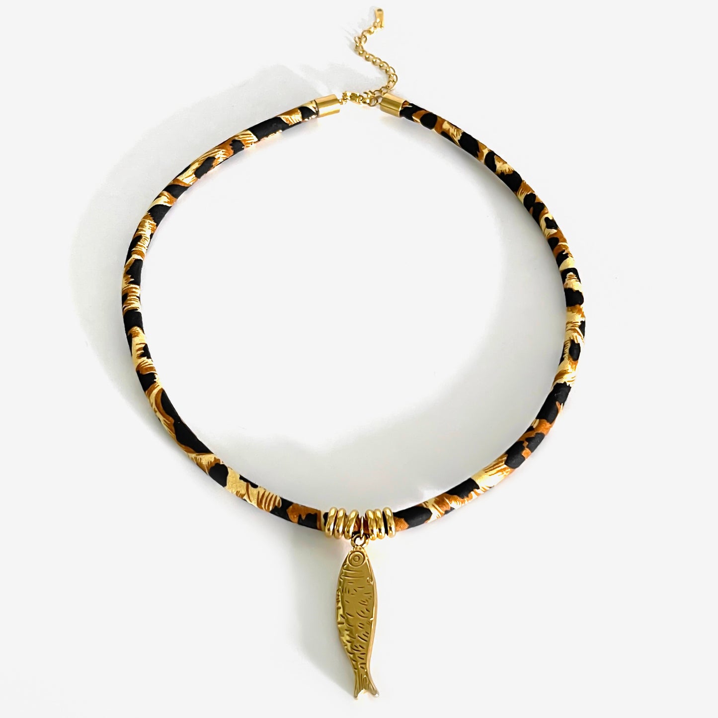 Collar de cuerda con estampado de leopardo geométrico para mujer con colgante de estrella, joyería chapada en aleación, accesorio de moda minimalista