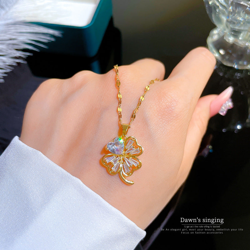 Luxury Titanium Steel Micro-Paved Zircon Flower Pendant Necklace with Gold Plating for Women