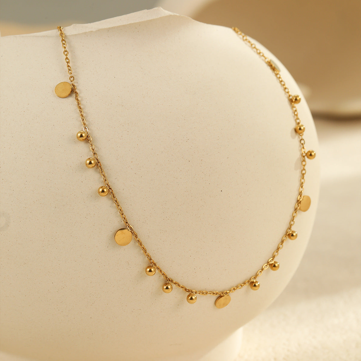 Collana da Donna Minimalista Geometrica in Acciaio Inossidabile con Finitura Placcata