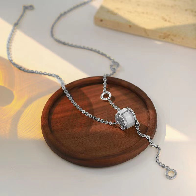 Luxury 18K Gold Plated Titanium Steel Cat's Eye Geometric Pendant Necklace Cuban Chain for Women