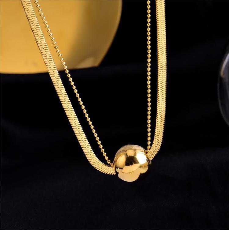 Collana da donna a doppio strato in acciaio al titanio con catena a serpente, palline rotonde, stile minimalista di lusso e accentuazione delicata della clavicola