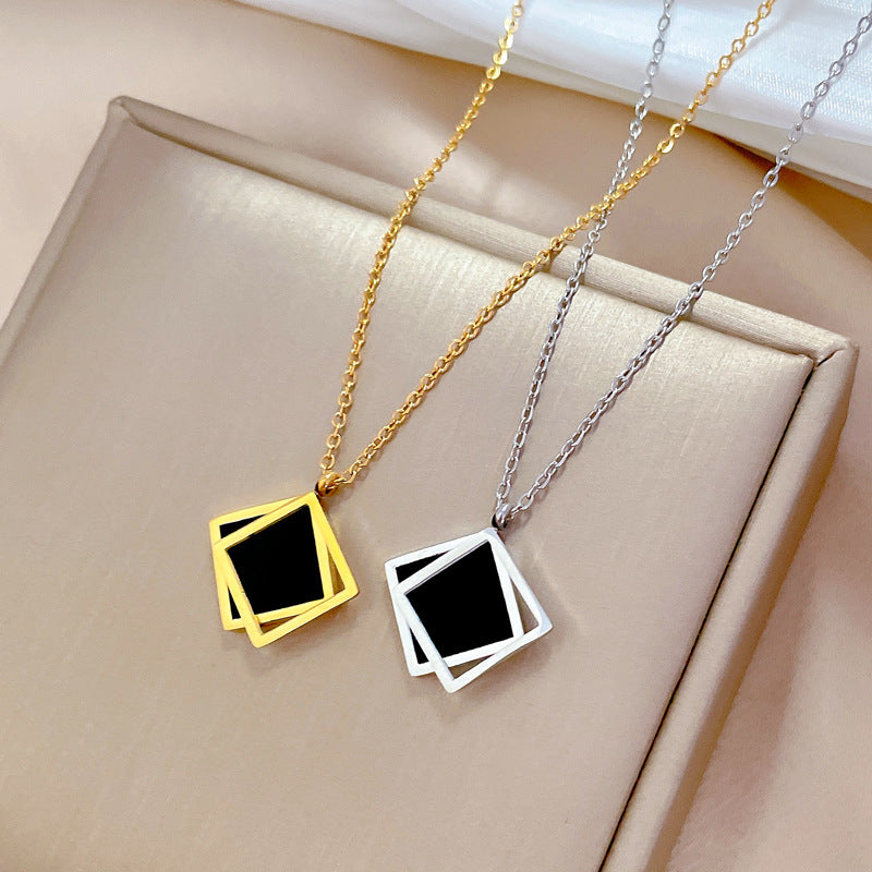 Minimalist Geometric Titanium Steel Necklace for Women and Men with Gold-Plated Finish and Square Pendant