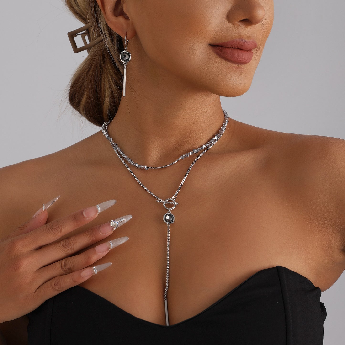 Gothic Geometric Square Black Rhinestone Alloy Pendant Necklace for Women