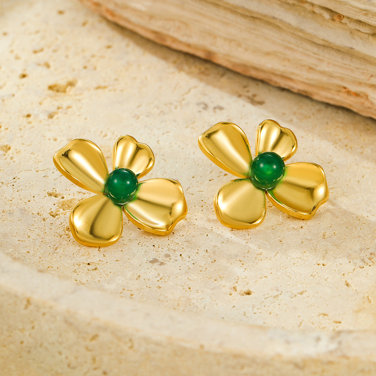 Pendientes minimalistas de acero inoxidable con forma de pétalo e incrustaciones de piedra natural para mujer