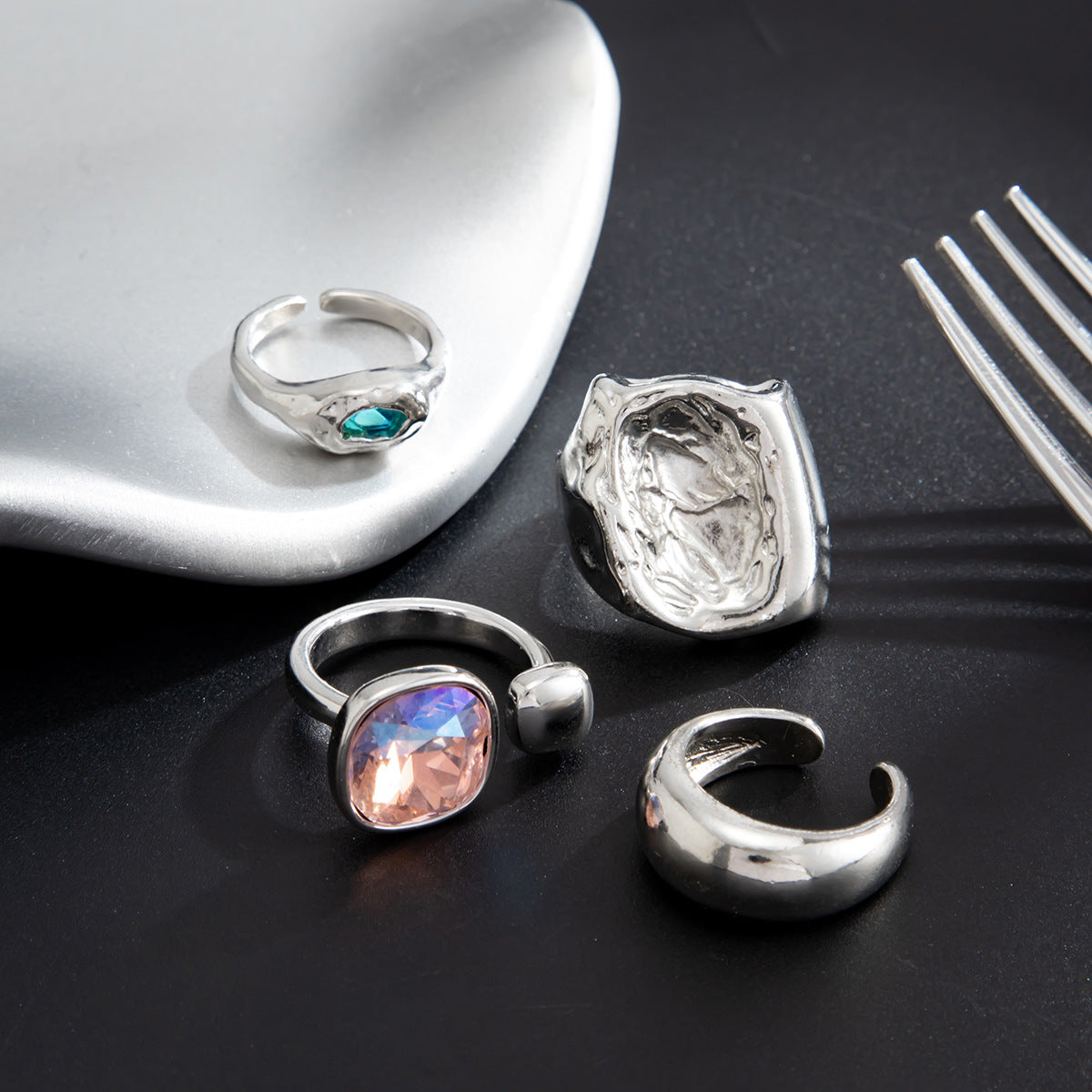 Geometric Alloy Rhinestone Inlay Asymmetrical Open Toe Ring for Women
