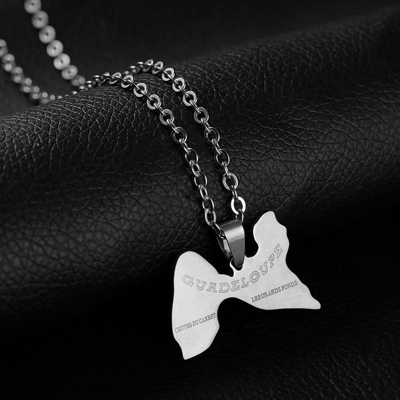 Collana Etnica Vintage con Pendente Geometrico in Acciaio Inossidabile con Ciondolo in Acciaio al Titanio e Finitura Placcata