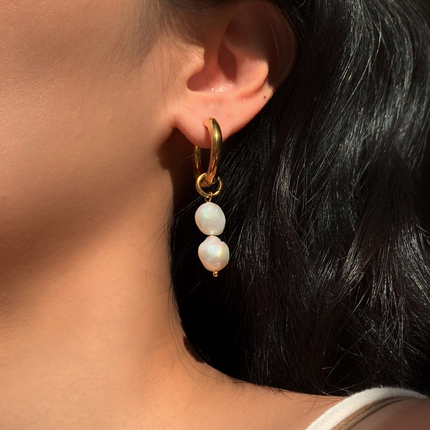 Minimalist Double-Layer Stainless Steel Earrings with 18K Gold Plating and Freshwater Pearl Pendants