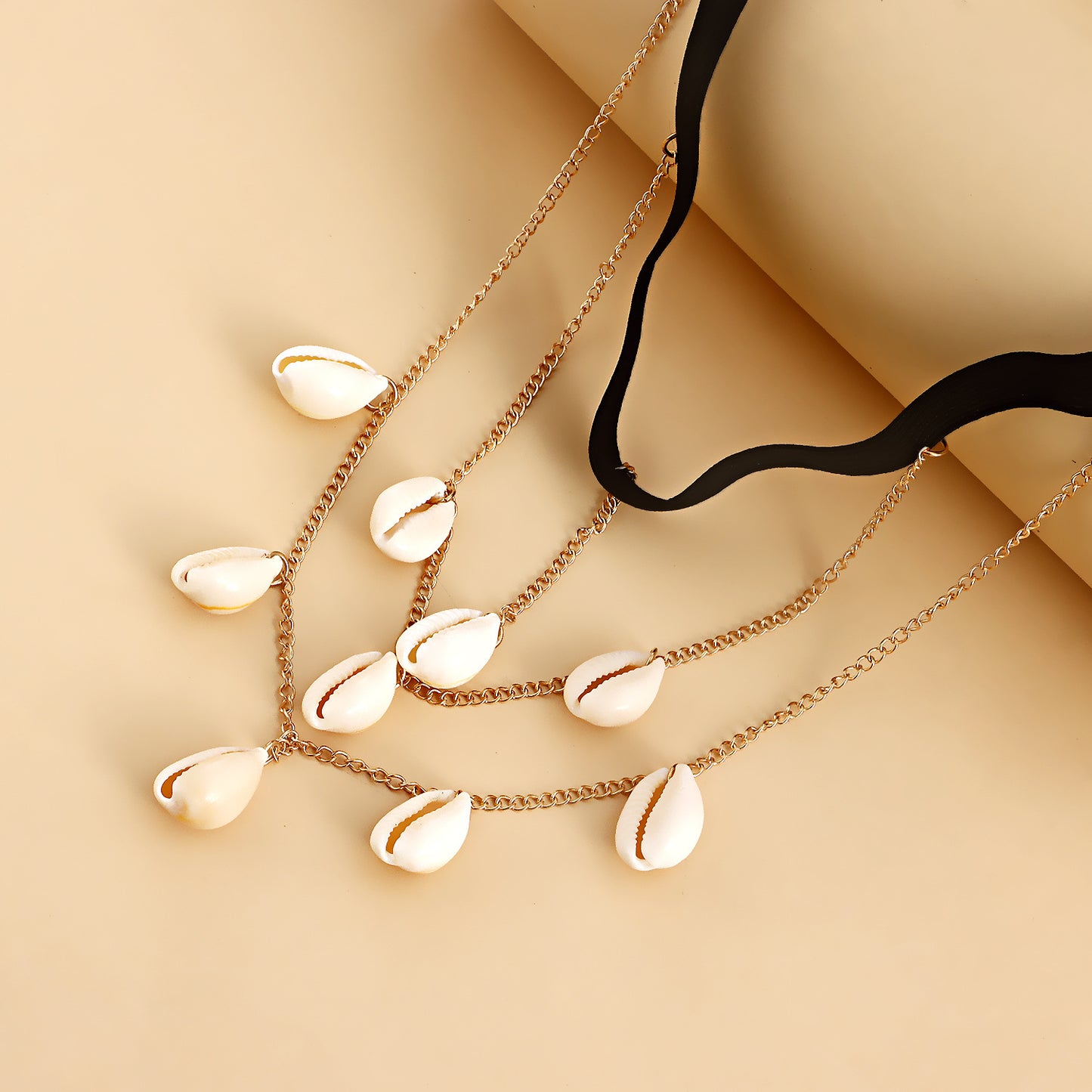 Geometric Shell Pendant Leg Chain for Women Made of Alloy with Tassel Layers and Elastic Body Chain Design
