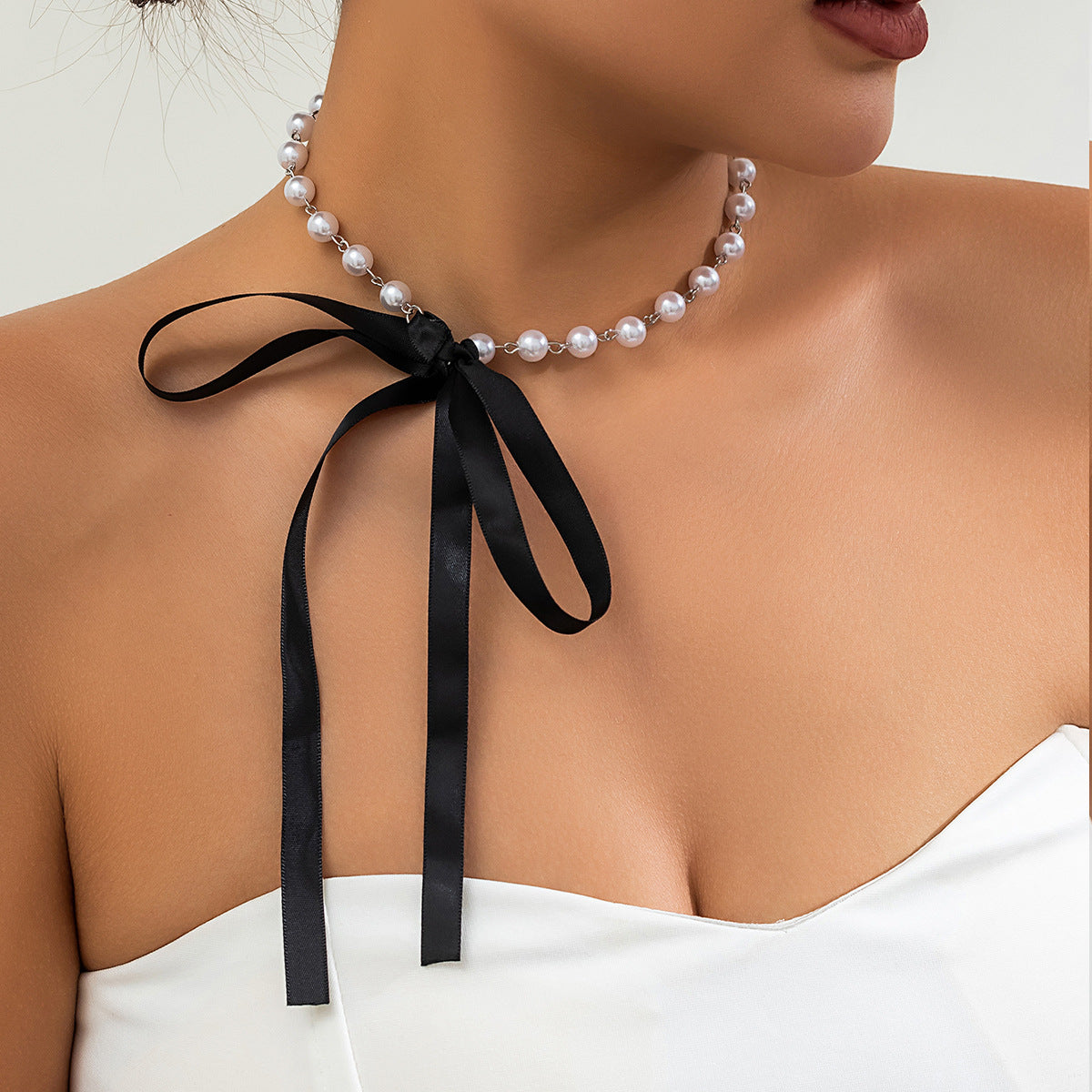 Vintage Sweet Geometric Pearl Plated Ball Chain Choker Necklace with Bowknot Charm Bar for Women