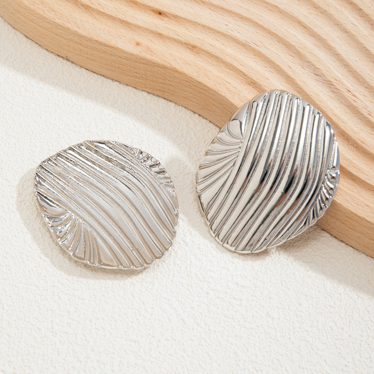 Geometric Shaped Alloy Earrings with Electroplated Finish Ocean-Inspired Shell Design for Women