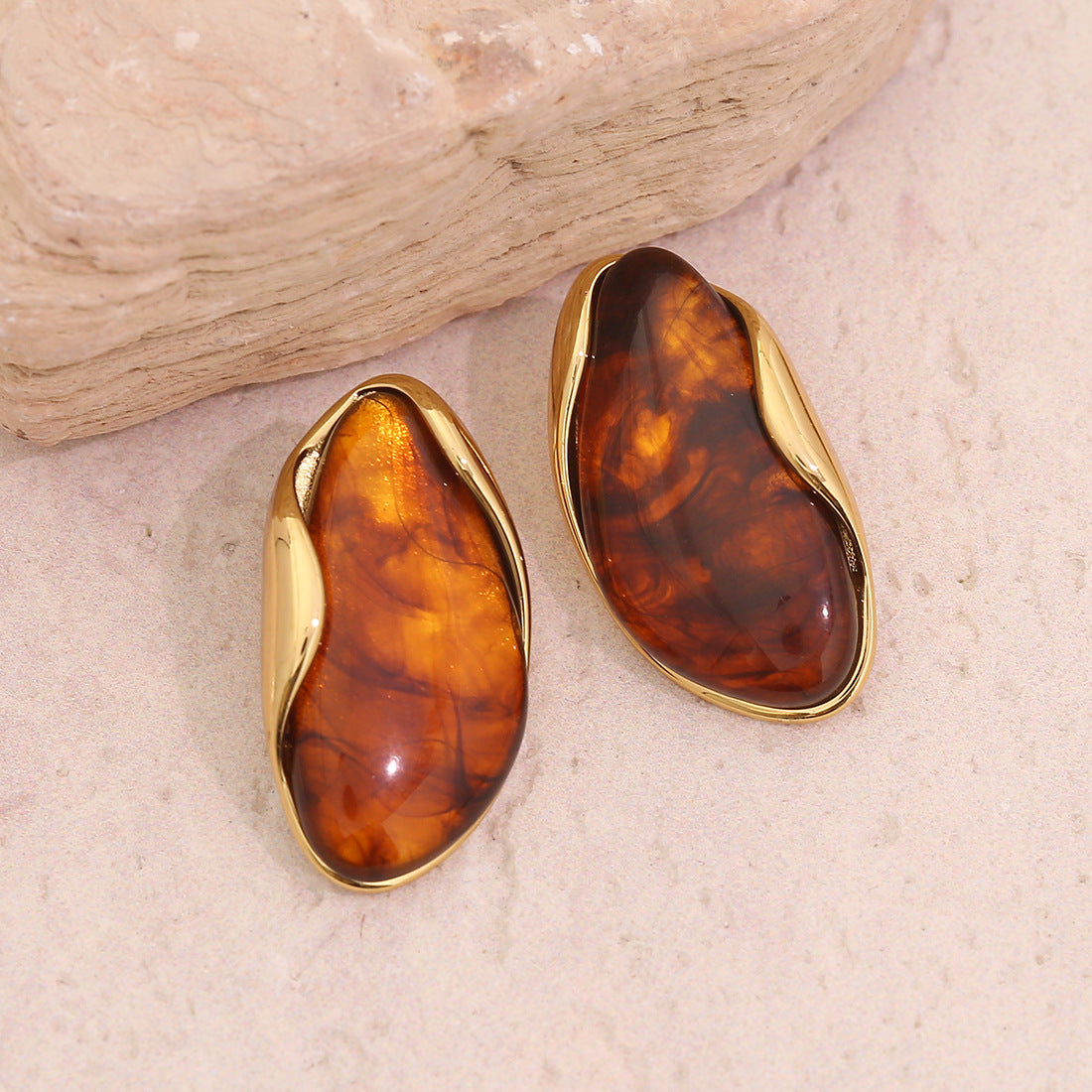 Retro Minimalist Geometric Stainless Steel Earrings with Electroplating for Women