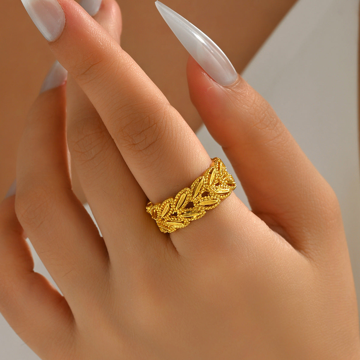Minimalist Wheat Sheaf Design Geometric Open Ring for Women in Zinc Alloy with 18K Gold Plating