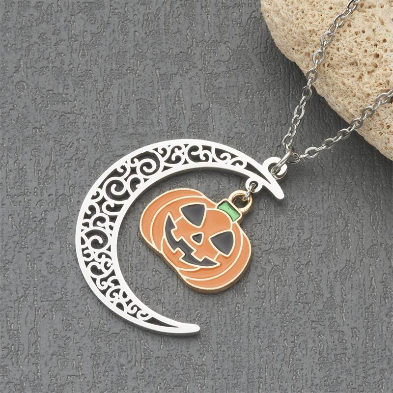 Ciondolo Collana Zucca Geometrica Non Conformista in Acciaio Inossidabile con Finitura in Acciaio al Titanio Placcato per Halloween